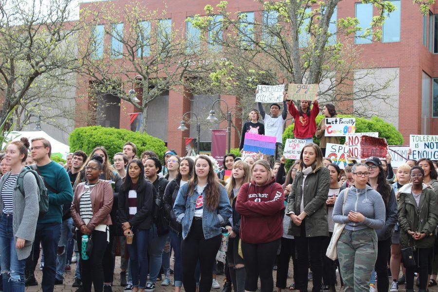 Haven+lead+the+walk+out%2C+starting+at+Martin+Square.++The+protesters+were+filled+with+both+students+and+faculty.%0A%0AAlex+Moore+%7C+The+Falcon