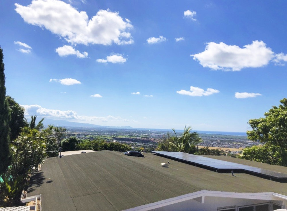 a view of Oahu from a bedroom window