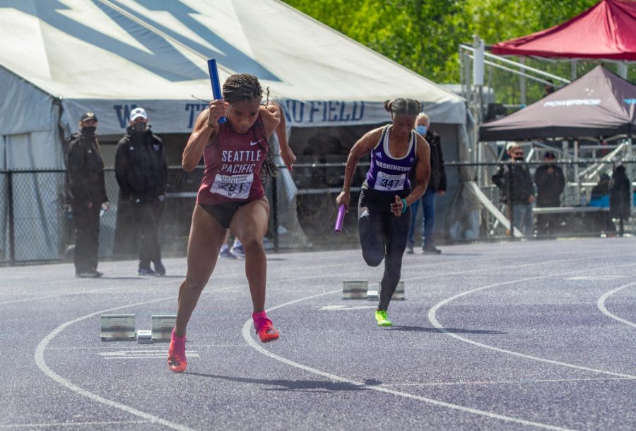 Jenna Bouyer starts the first leg of the 4x100m relay, which the team finished with a time of 46.55 seconds, which puts them into the NCAA II provisional qualifying list.
